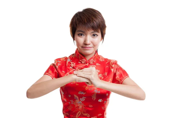 Chica asiática en cheongsam chino vestido con gesto de congratula — Foto de Stock