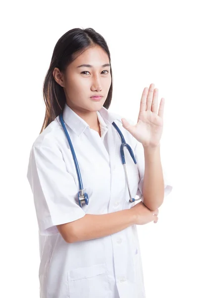 Asiatiska unga kvinnliga läkare säga prata med min hand. — Stockfoto