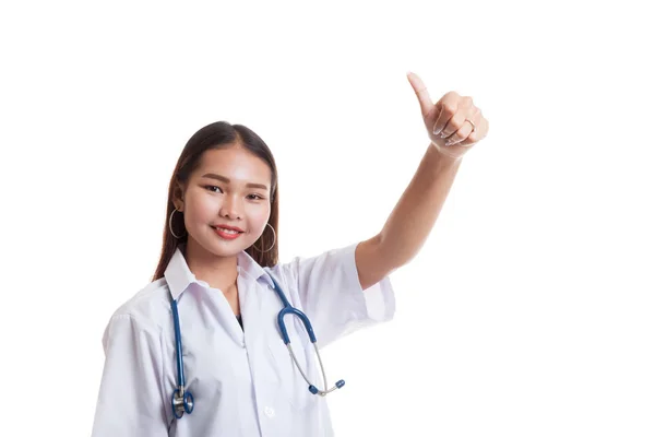 Jovem asiática médico mostrar polegares para cima . — Fotografia de Stock