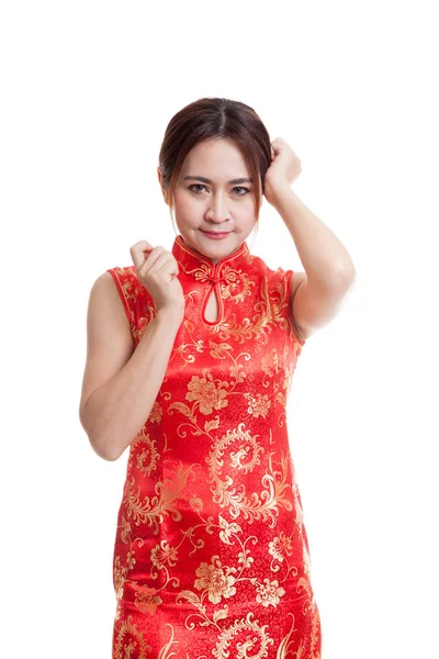 Asiatico ragazza in cinese cheongsam abito . — Foto Stock