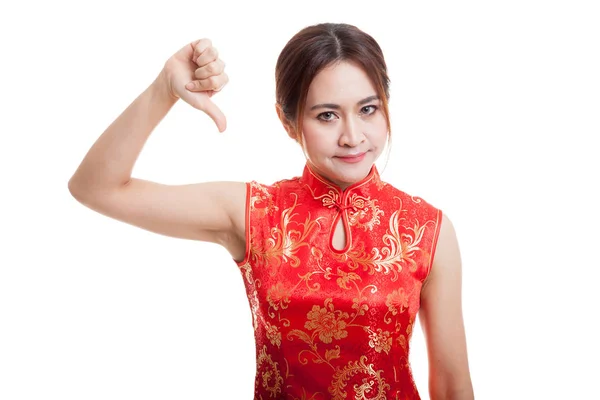 Asian girl in chinese cheongsam dress thumbs down. — Stock Photo, Image