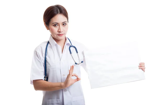 Asian female doctor show OK sign with blank sign. — Stock Photo, Image