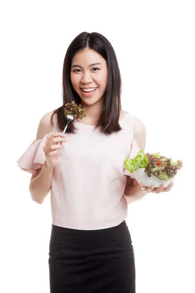 Gezonde Aziatische zakenvrouw met salade. — Stockfoto