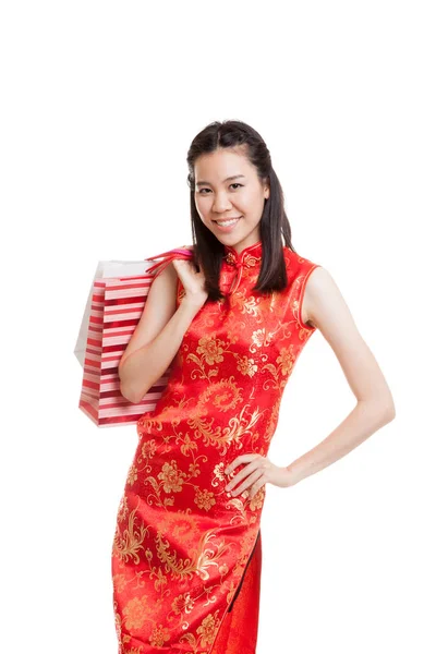 Ασιατικό κορίτσι στην κινεζική cheongsam φόρεμα. — Φωτογραφία Αρχείου