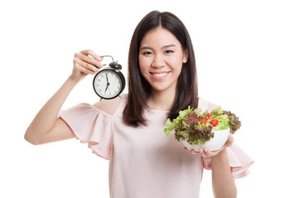 Молоді азіатські бізнес жінка з годинником і салат. — стокове фото