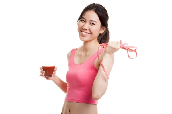 토마토 주스와 측정 테이프에 아시아 여자는 건강 한 다이어트 — 스톡 사진