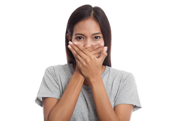 Beautiful young Asian woman close her mouth. — Stock Photo, Image