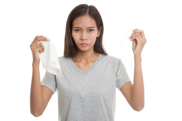 Jovem mulher asiática ficou doente e gripe . — Fotografia de Stock