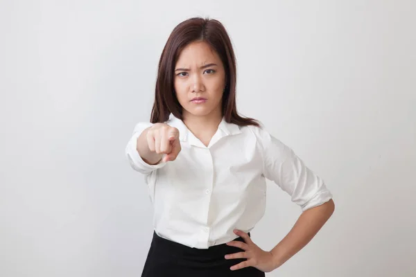 Young Asian woman angry and point to camera. — Stock Photo, Image