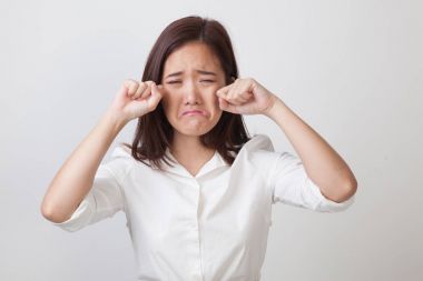 Genç Asyalı kadın üzgün ve cry.