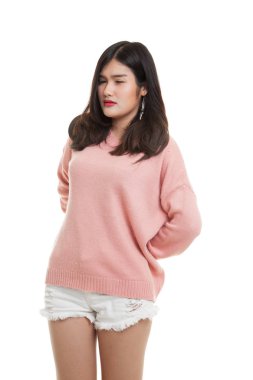 Genç Asyalı kadın geri ağrı var.