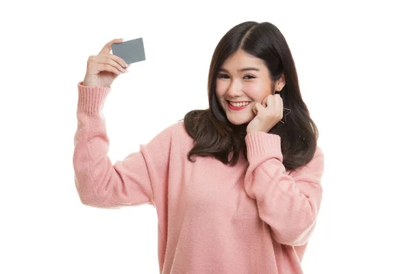 Feliz joven asiática mujer con una tarjeta en blanco . —  Fotos de Stock