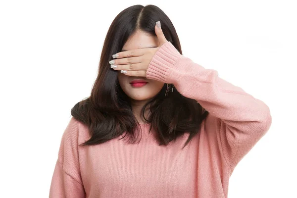 Jonge Aziatische vrouw sluit haar ogen met de hand. — Stockfoto