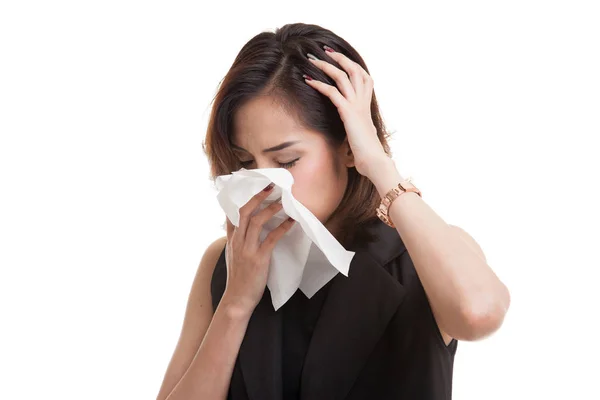 Молоді азіатські жінки отримали хворих та грип. — стокове фото