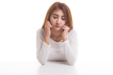 Asyalı kız üzgün bir duygu ile.