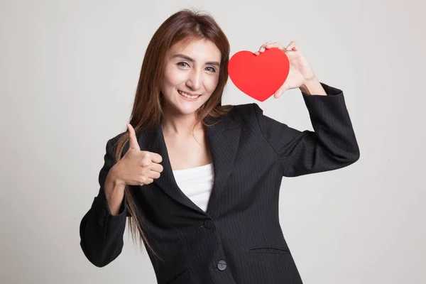 Asiática mujer pulgares arriba con rojo corazón . —  Fotos de Stock