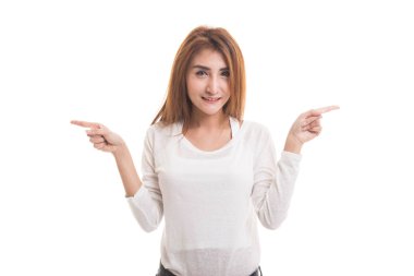 Genç Asyalı kadın noktasına sol ve sağ.