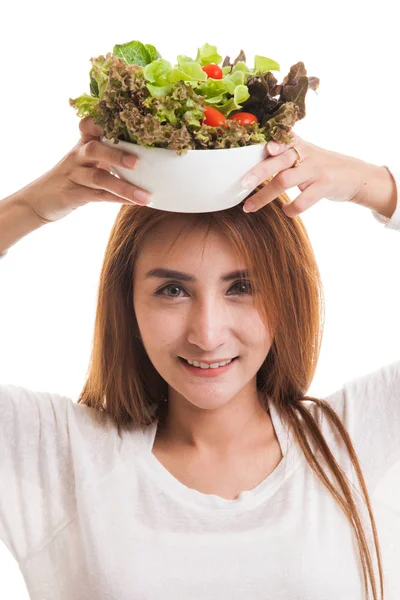 Gesunde asiatische Frau mit Salat. — Stockfoto