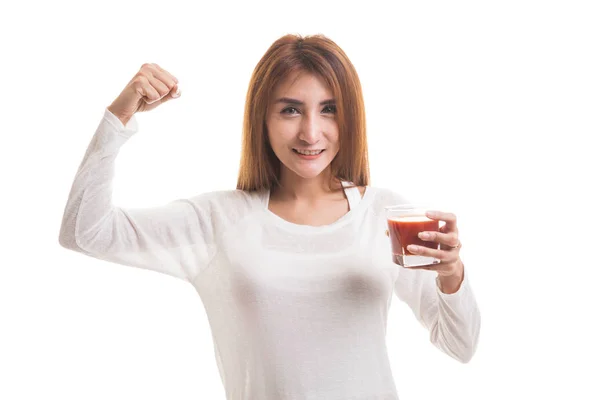Forte femme asiatique saine avec du jus de tomate . — Photo