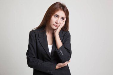 Güzel genç Asyalı kadın almak bıkkın.