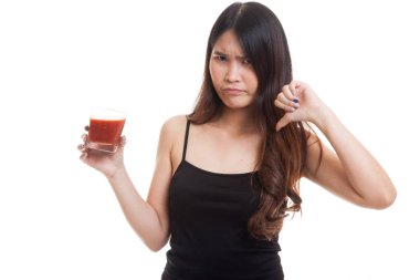 Asyalı kadın başparmak aşağı domates suyu nefret ediyorum..