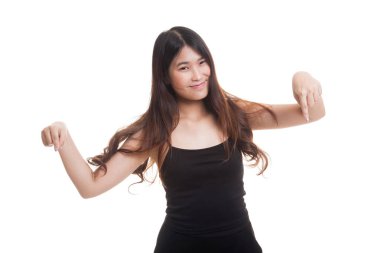 Güzel genç Asyalı kadın noktası boş yer aşağı.