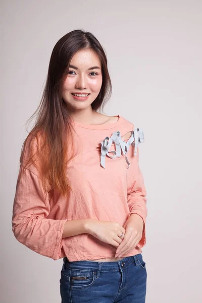 Beautiful young Asian woman. — Stock Photo, Image