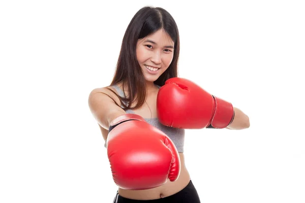 Hermosa chica asiática sana con guante de boxeo rojo . — Foto de Stock