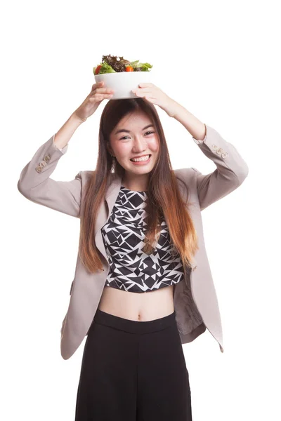 Saludable mujer asiática con ensalada . —  Fotos de Stock