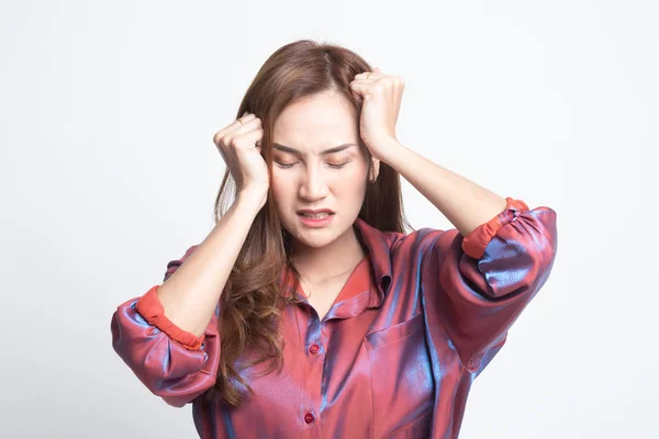 Młoda kobieta Azji dostał chory i ból głowy. — Zdjęcie stockowe