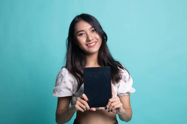 Young Asian Woman Computer Tablet Cyan Background — Stock Photo, Image