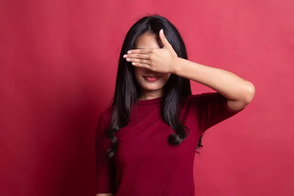 Young Asian woman close her eyes with hand. — Stock Photo, Image