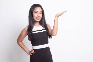 Genç Asyalı kadın eliyle mevcut.