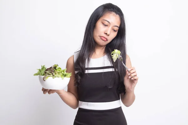 Asiatisk kvinna hat sallad. — Stockfoto