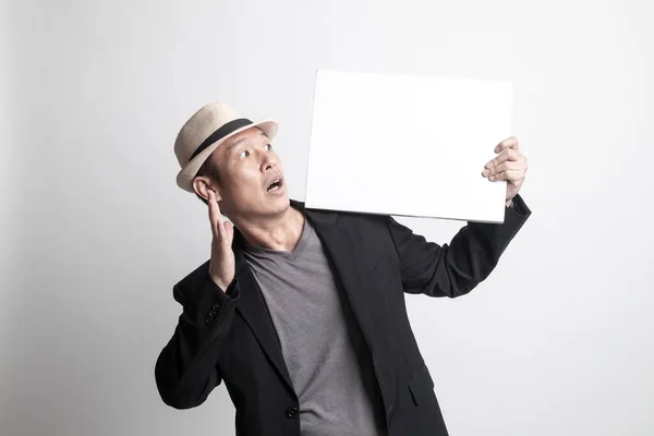 Volwassen Aziatische Man Verrassing Met Wit Blanco Teken Witte Achtergrond — Stockfoto