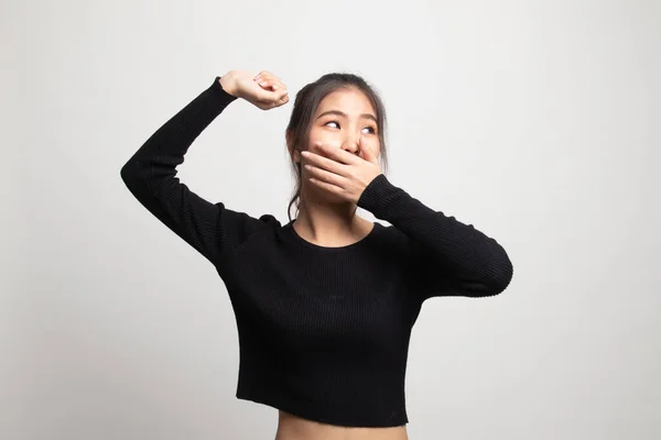 Sleepy Joven Mujer Asiática Bostezo Sobre Fondo Blanco —  Fotos de Stock