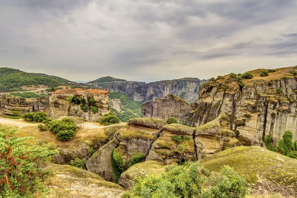 Meteora-Felsformationen und Klöster — Stockfoto