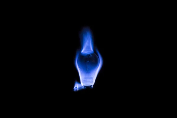蓝色火焰灯泡 — 图库照片