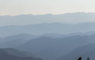 Dağ aralığı katmanları