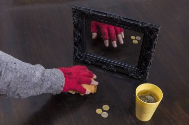 Hiçbir yansıması yoksulluk kavramı