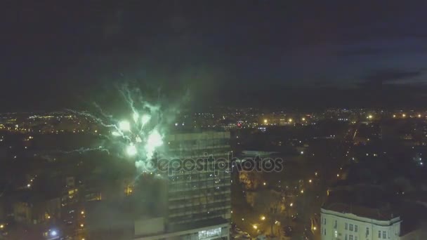 Feux d'artifice à Plovdiv, Bulgarie capturés avec un drone — Video