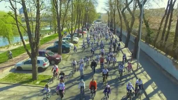 Inicio oficial de la temporada de bicicletas en Plovdiv, Bulgaria — Vídeos de Stock