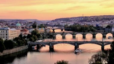 Gün batımından önce Prag panorama