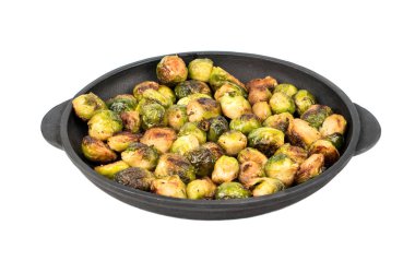 Bir tavada kızarmış Brüksel lahanası
