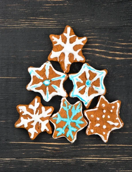 Christmas gingerbread snowflakes — Stock Photo, Image