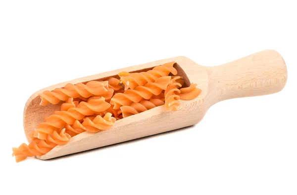 Pasta Fusilli Einer Holzschaufel Auf Weißem Hintergrund — Stockfoto