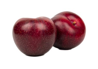 İki büyük kırmızı Erik