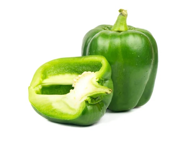 Grön paprika med hälften — Stockfoto