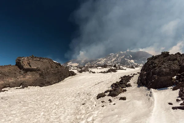 Concept Travel Adventure Sicilia_Etna — Stock Photo, Image