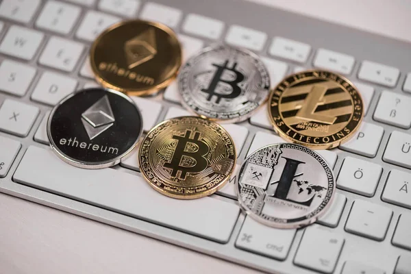 Bir Dizi Kripto Para Birimi Bitcoin Önemli Kripto Akım Olarak Stok Fotoğraf